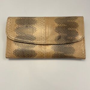 Women's clutch, NWOT